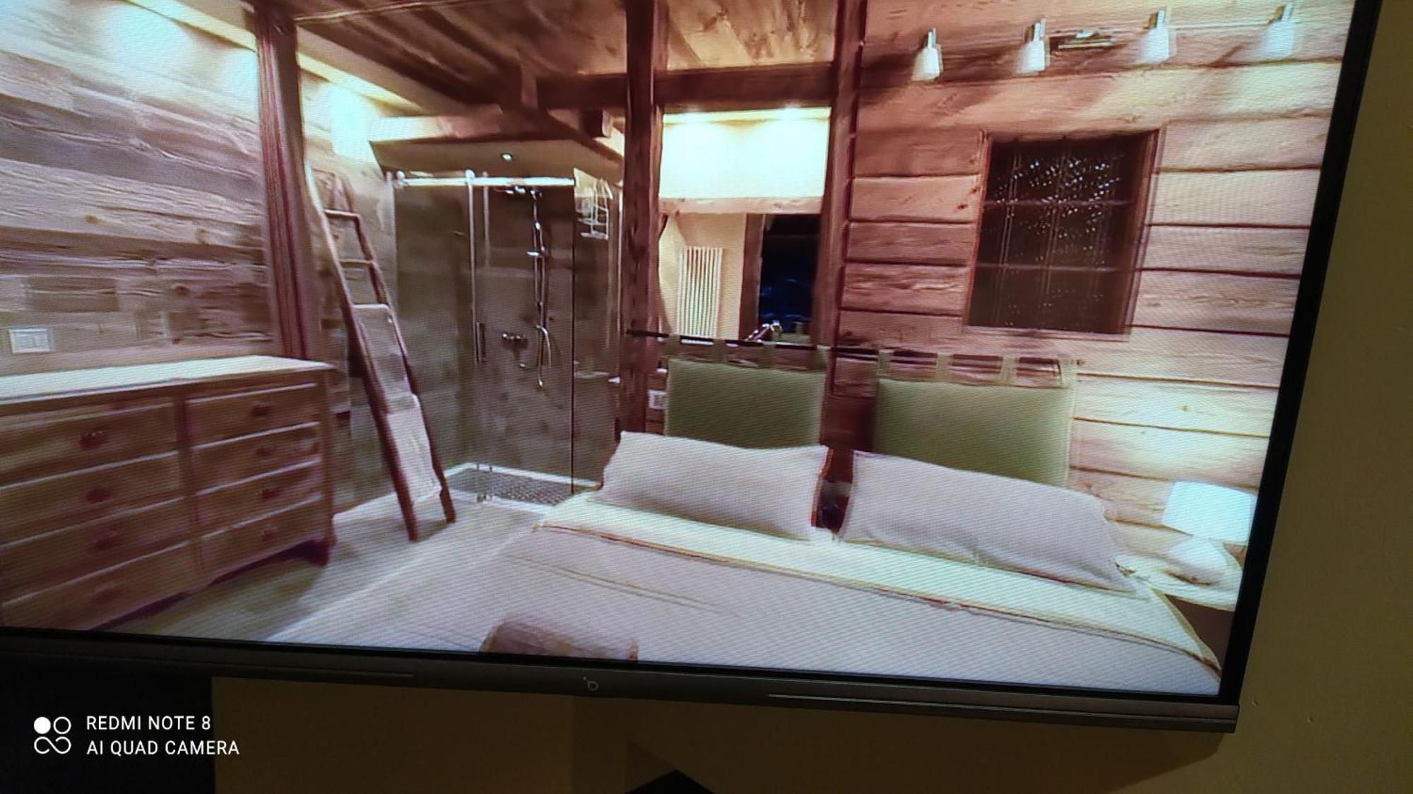 Chalet Con Jacuzzi Vista Montagne Aosta Exteriör bild